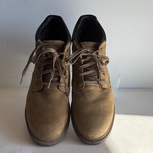 Rockport Men's truTECH Tan Leather Oxfords. New without tags.